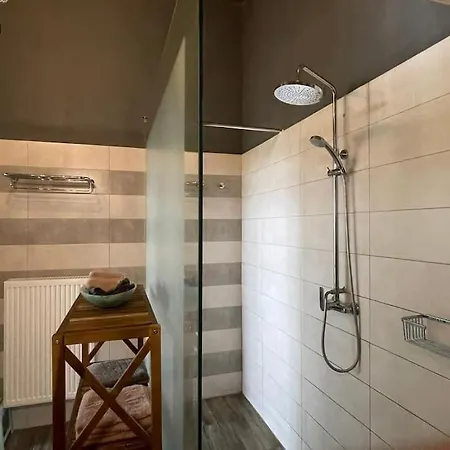 Apartment Zephyr Luxe Sea And Mountain View