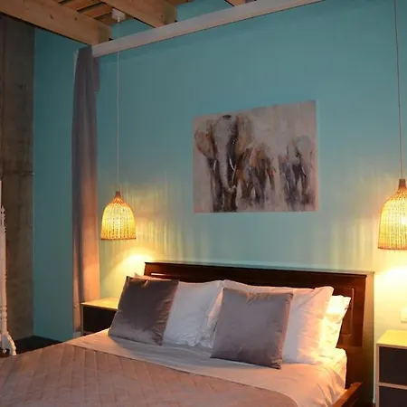 Zephyr Luxe Sea And Mountain View Апартаменты Sgourou